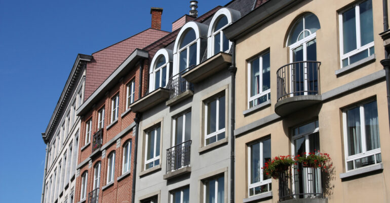 vocht in gemeenschappelijke muur