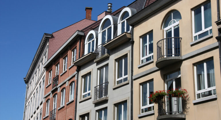 vocht in gemeenschappelijke muur