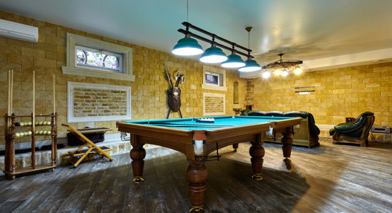 kelder inrichten extra leefruimte man cave
